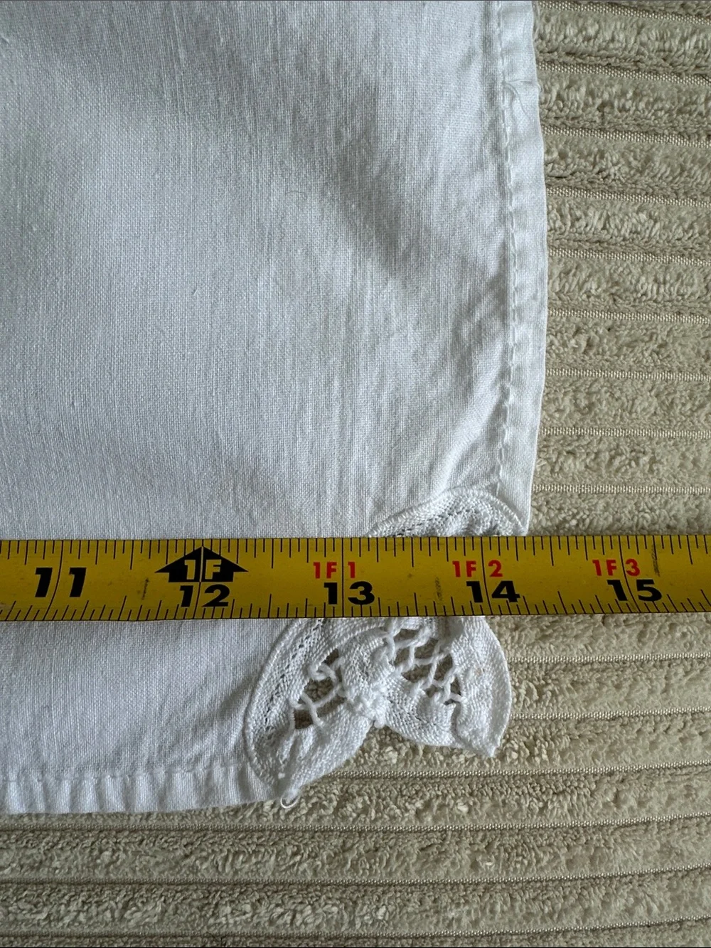 Unbranded Classic  Crisp White Linen Napkins - Set of 7 - 14X14 in